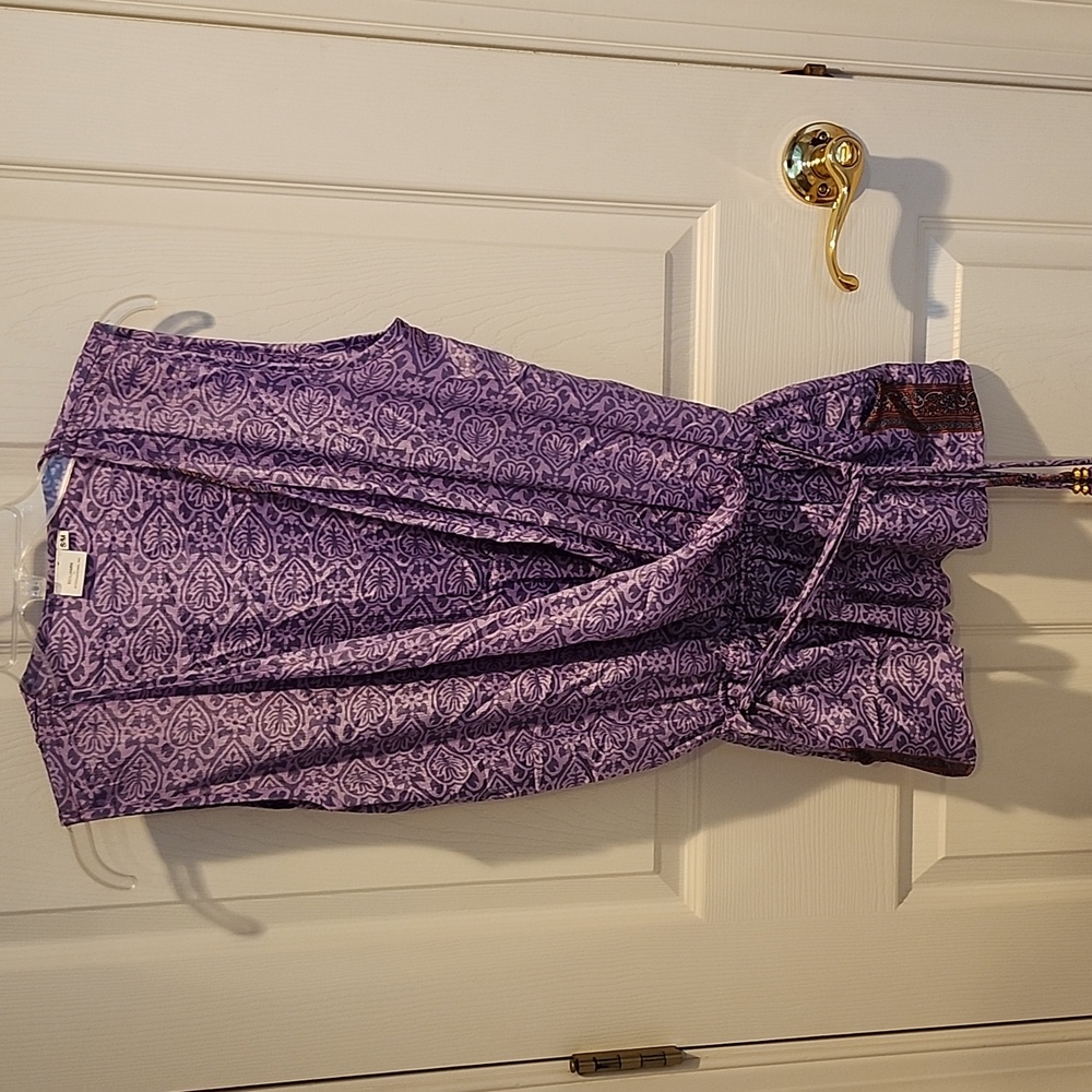 Women's crossover tunic style, lightweight top of lavender & tasseled front tie.